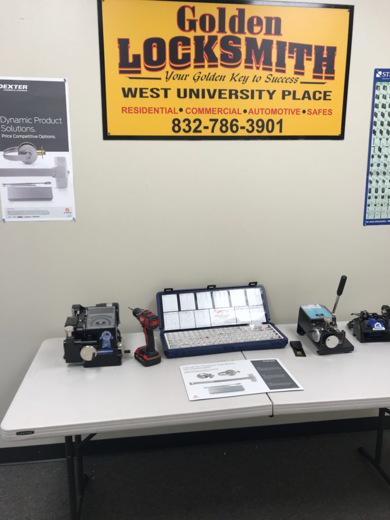Golden-Locksmith-WEST-UNIVERSITY-PLACE